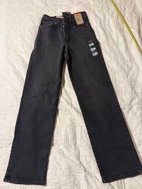 Levi's Ribcage Straight Black Jeans full length 28 x 32